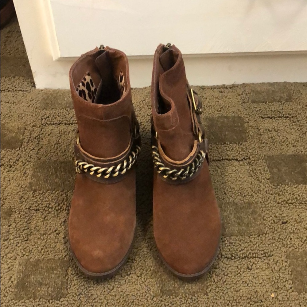 Reba suede ankle boots